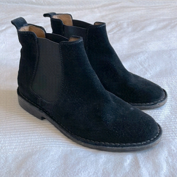 Roots Shoes - 𝅺roots Suede Black Ankle Pull On Chelsea Boots Size EU 36/US 6